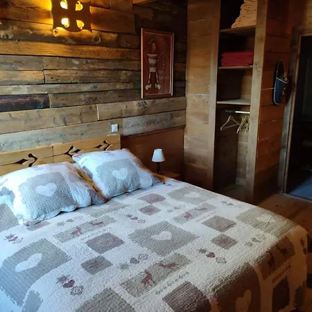 Guest house Adret D'en Haut *